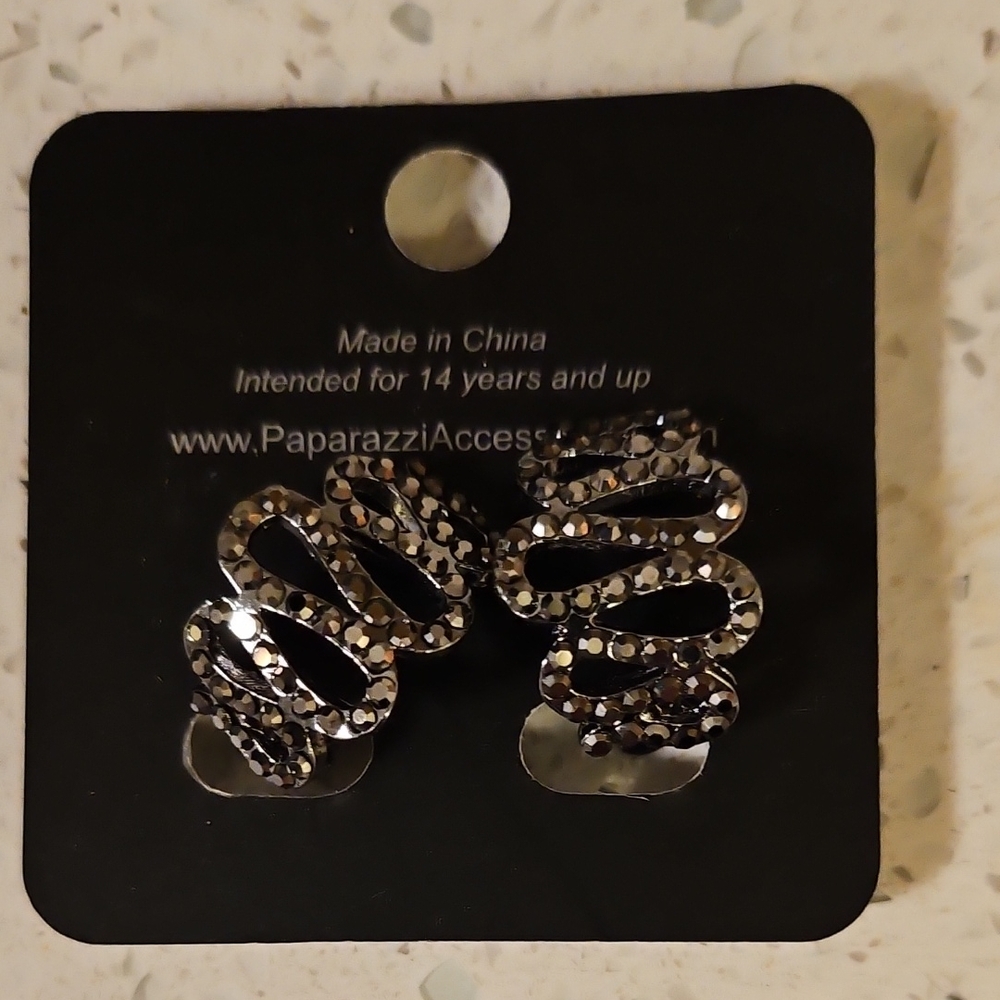Paparazzi Silver Spiral Earrings
